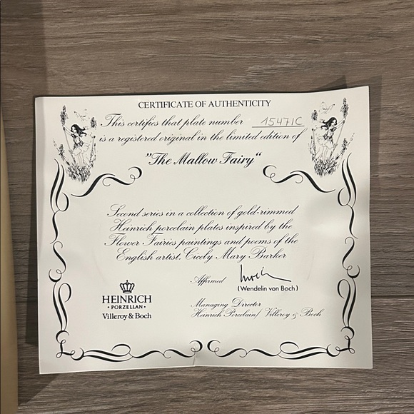 Heinrich “The Mallow Fairy” 🧚 Collectible Plate w/ Signature and Certificate - Picture 3 of 5